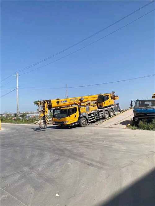 建水县吊车作业时，可能会产生哪些额外收费项目？